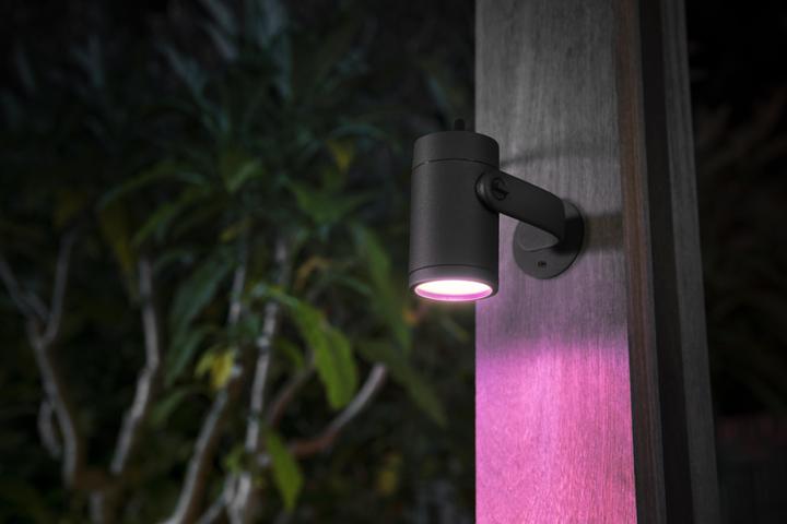 Image du produit Philips Hue Lily Standard (640 lm, IP65)