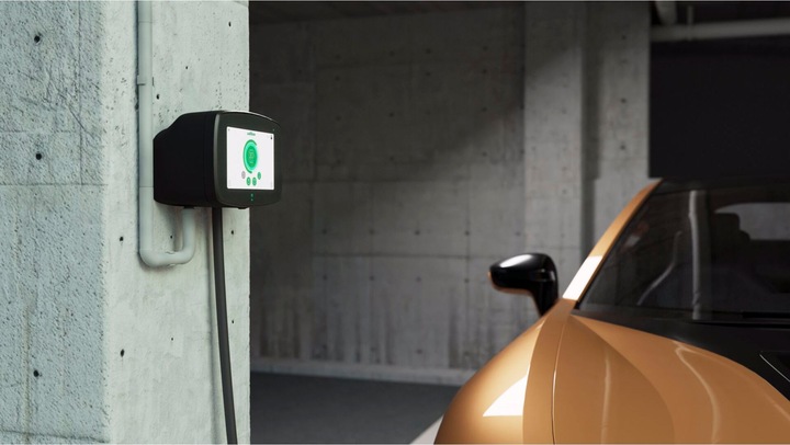 Image du produit Wallbox Commander 2 22kW, Type 2, câble de 7m + 4G (Type 2, 22 kW, 32 A)