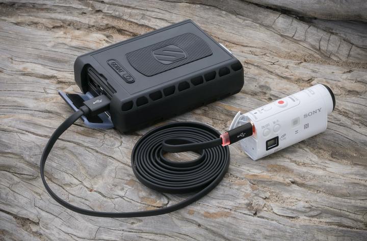 Actual product image Scosche goBAT 12'000mAh Powerbank (12000 mAh, 12 W, 44.40 Wh)