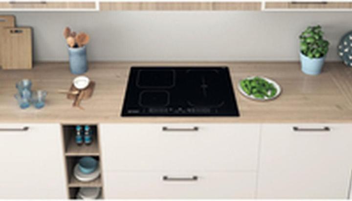 Actual product image Indesit IB 65B60 NE Black Integrated 59 cm Zone Induction Hob 4 Zone(s) (59 cm, Induction hob)