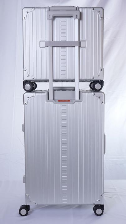 Actual product image Aleon Deluxe business suitcase with wheels (28.30 l)