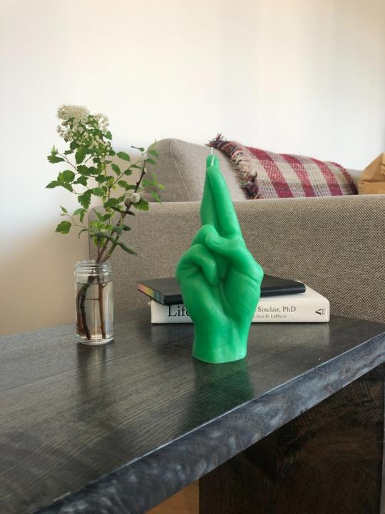 Actual product image Candle Hand crossed fingers (1 pcs.)