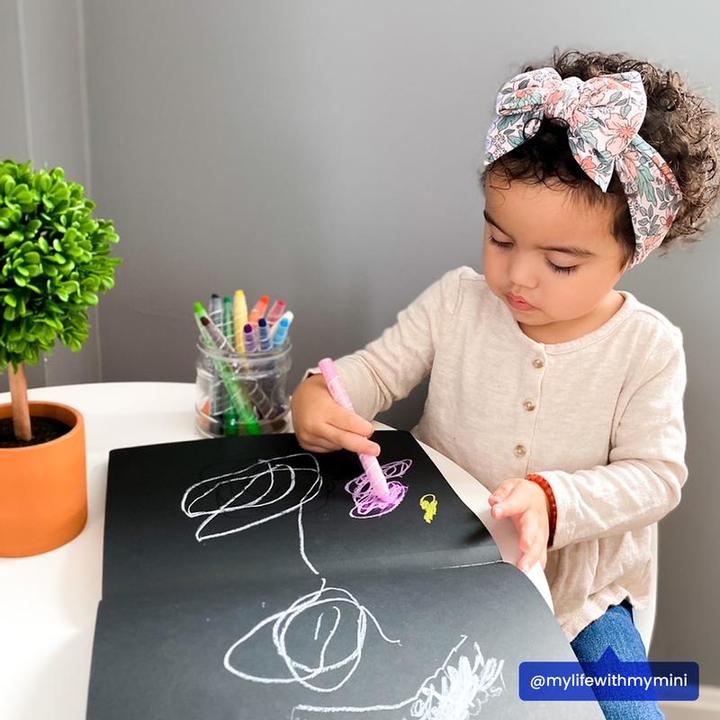 Produktbild Kolorowe Baloniki Pastell-Ölkreiden zum Drehen, 12 Farben (Schwarz, Blau, Braun, Grün, Gelb, Weiss, Rot, Lime, Purple, Navy, Rose, Orange, 12 x)