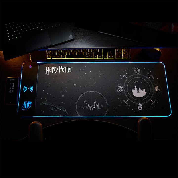 Productafbeelding Numskull Harry Potter - Oversize Gaming Mat & Mobile Charger (XXL)