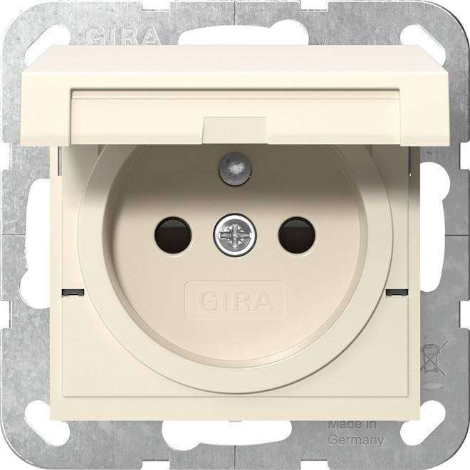 Gira, Presa di corrente, Plug-in