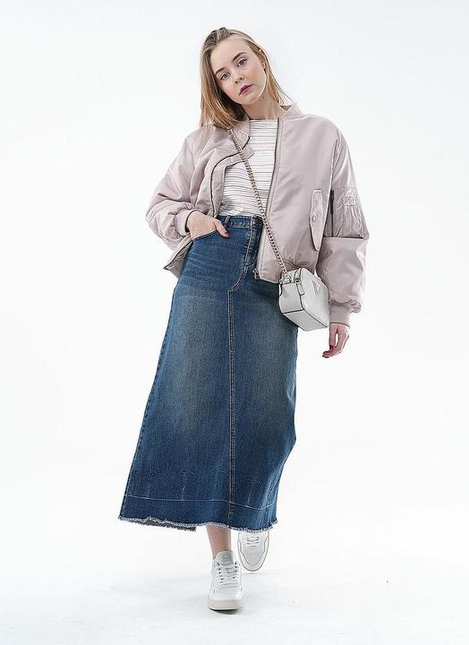 Actual product image MGA Noelle