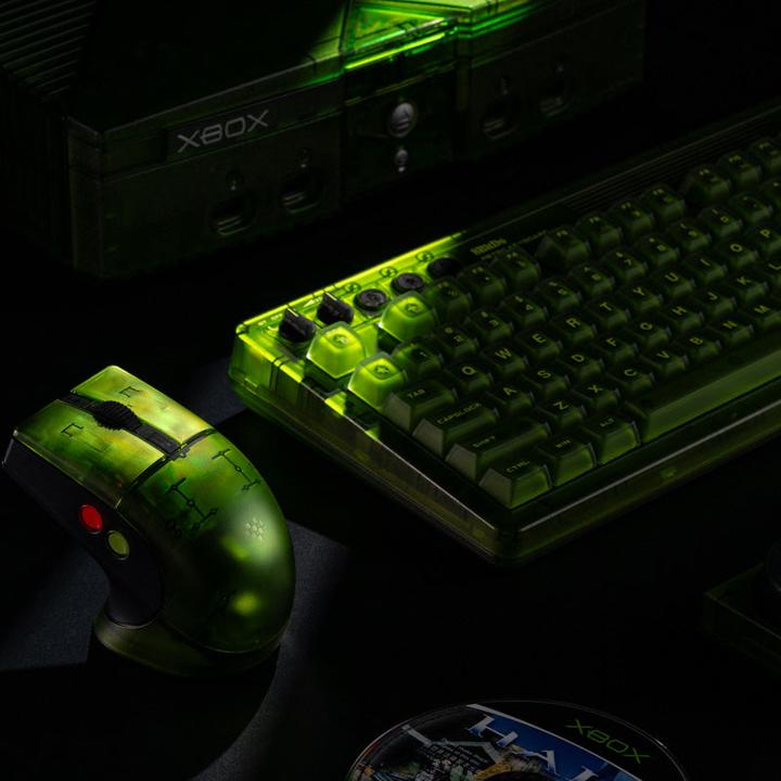 Produktbild 8bitdo Retro R8 Mouse Xbox Edition (Kabelgebunden, Kabellos)
