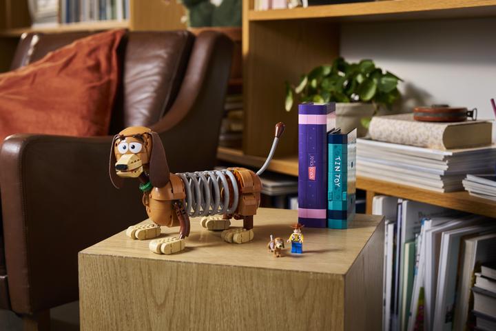 Image du produit LEGO Toy Story : serre-livres Slinky (43301, LEGO Disney)