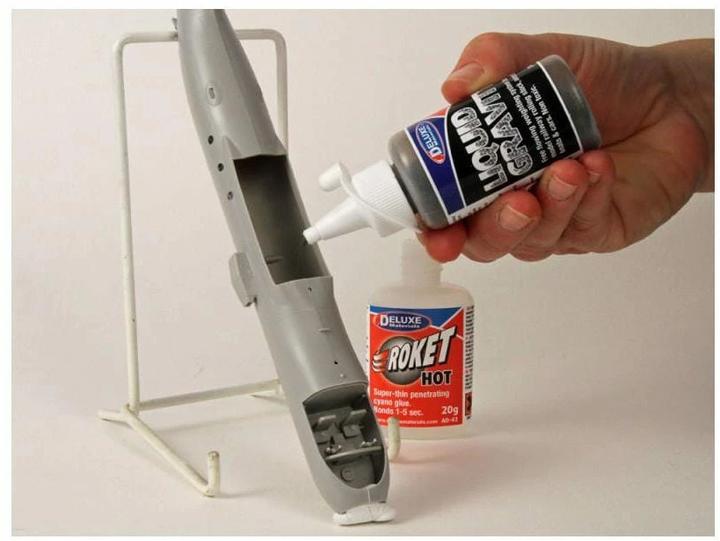 Produktbild Deluxe Materials Liquid Gravity 240g (255 g, 240 ml)