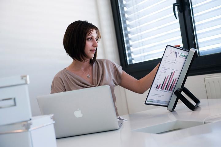 Actual product image Tarifold Display board system table element Veo