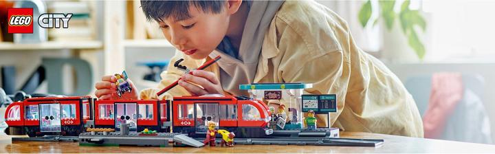 Produktbild LEGO Strassenbahn mit Haltestelle (60423, LEGO City)