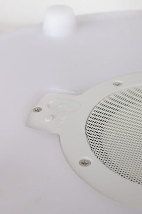 Immagine prodotto Nedis The.Pouf Tavolo da lavoro e altoparlante Bluetooth multicolore (8 h)