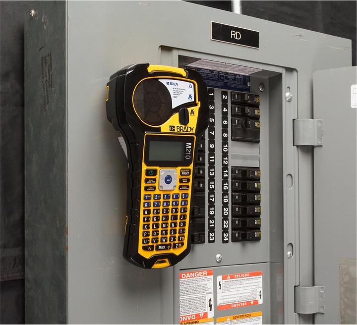 Produktbild Brady M210 Etikettendrucker, Kartonverpackung, mobiles Beschriftungsgerät, Endlos- und Etikettendruck, A