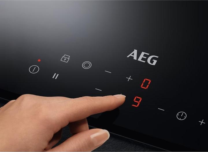Image du produit AEG HRB32310CB 3000 Domino / Table de cuisson vitrocéramique autonome / 30 cm