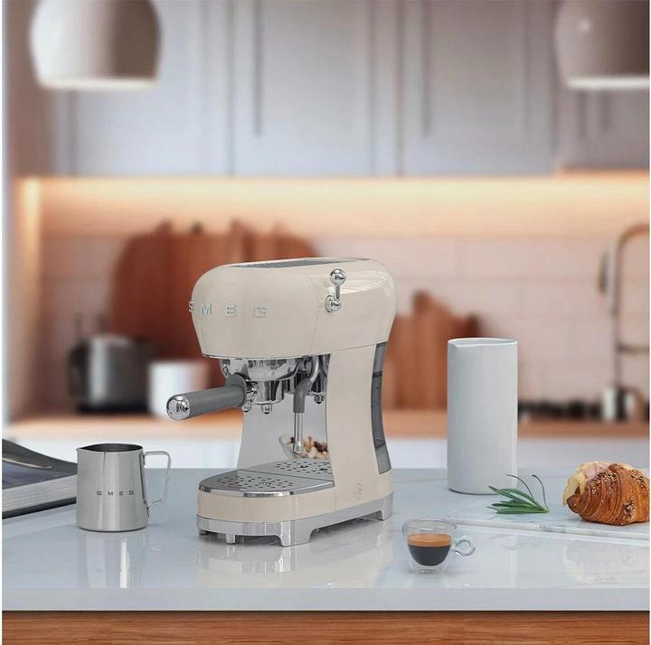 Produktbild Smeg ECF02CREU (EU-Stecker)