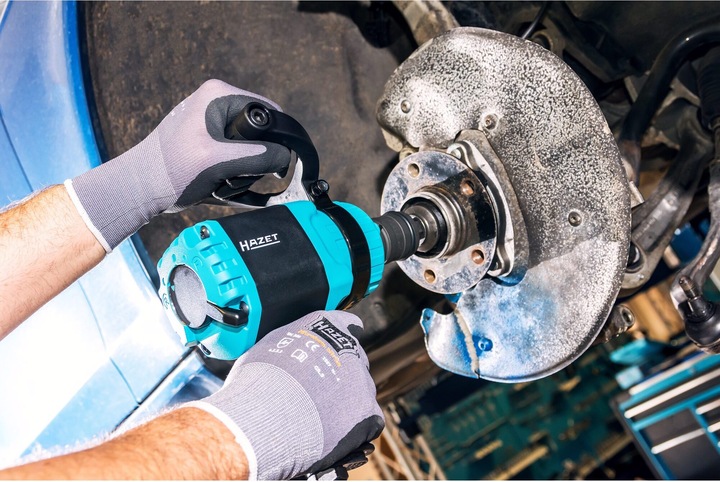 Actual product image HAZET Twin Turbo impact wrench 9013TT ∙ Maximum loosening torque: 4100 Nm ∙ Square, solid 20 mm (3/… (Electrical connection)