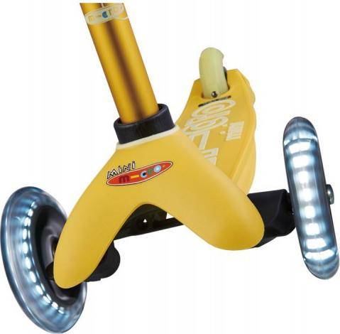 Actual product image Micro Scooter Mini Deluxe Led 2023