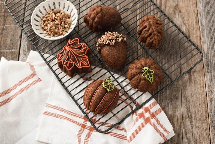 Actual product image Nordic Ware Autumn Treats