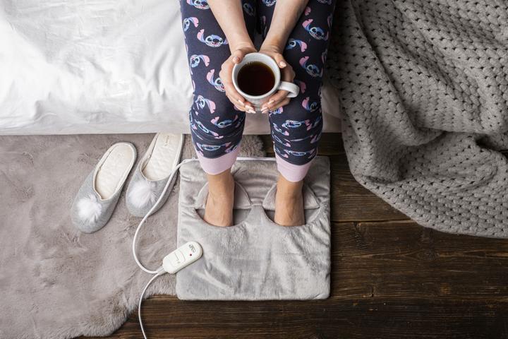 Actual product image Adler AD 7403 Electric Foot Warmer 80 W Green