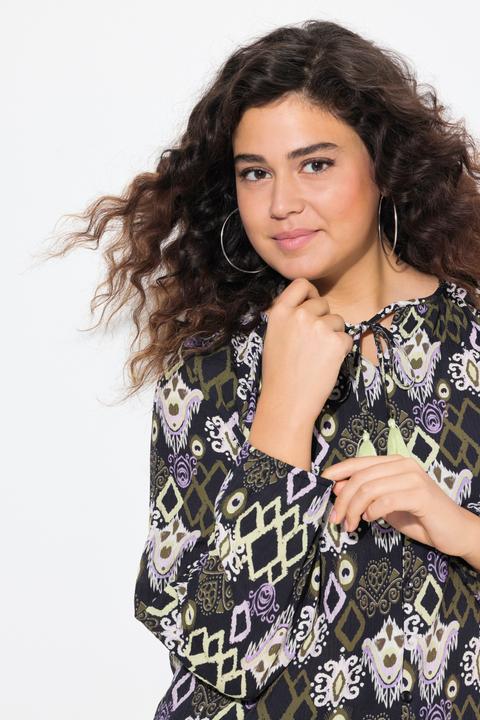 Image du produit Ulla Popken Blouse décolleté rond et manches longues, cordon avec pompons (58)
