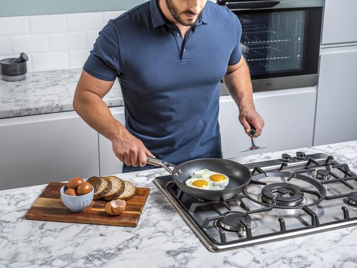 Actual product image Ninja C30024EU Foodi ZEROSTICK Frying Pan 24 cm (24 cm, Pot)