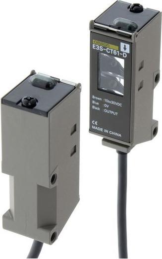 Accessoires électroniques + boîtier