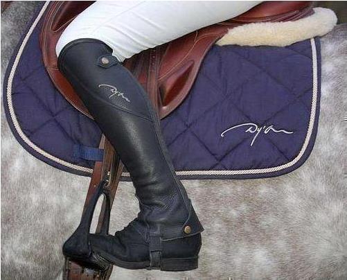 Actual product image Dy'on Saddle Pad