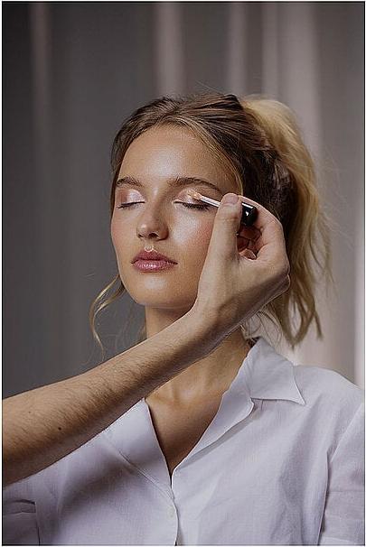 Actual product image Sisley Ombre Eclat Liquide No 3 (3 Pink Gold)