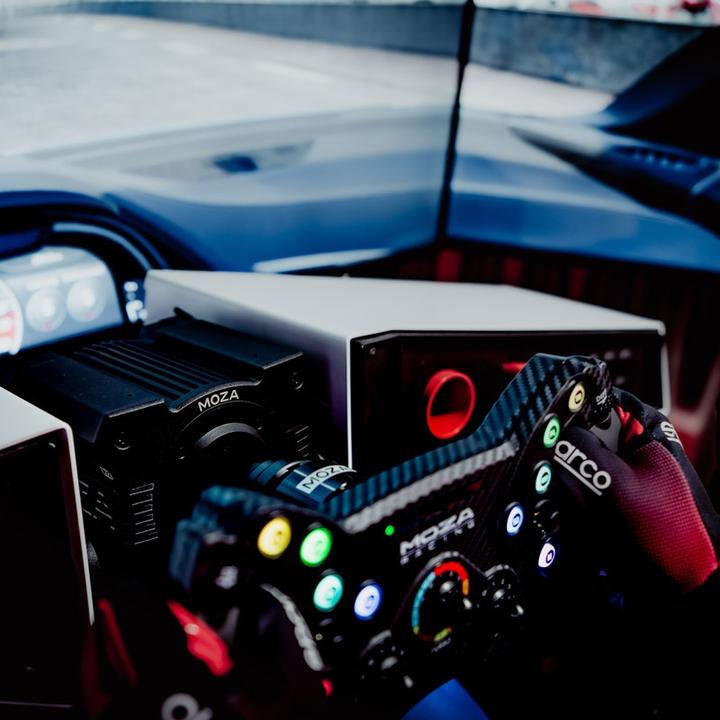 Actual product image Moza R12 Direct Drive Wheelbase (12 Nm) (PC)