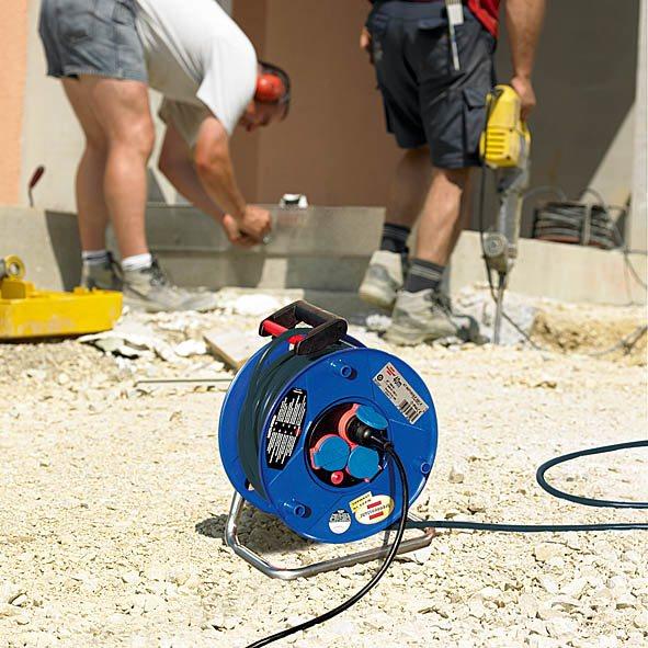 Produktbild Brennenstuhl IP44 Schuko cable reel 25m 2.5mm (25 m, 2.50 mm²)