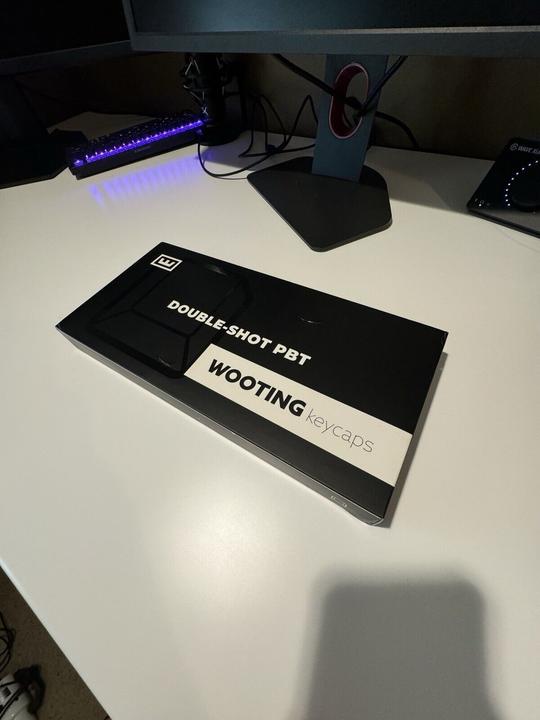 Actual product image Wooting PBT Keycaps - US (ANSI) & UK (ISO) - Just Black - Keycaps - Amerikansk engelsk - Sort