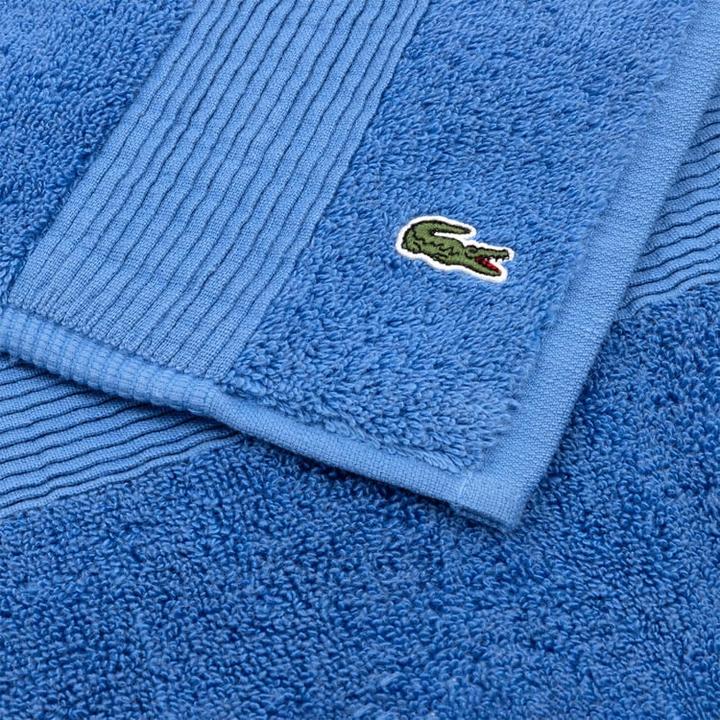 Actual product image Lacoste Le Croco (70 x 50 cm)