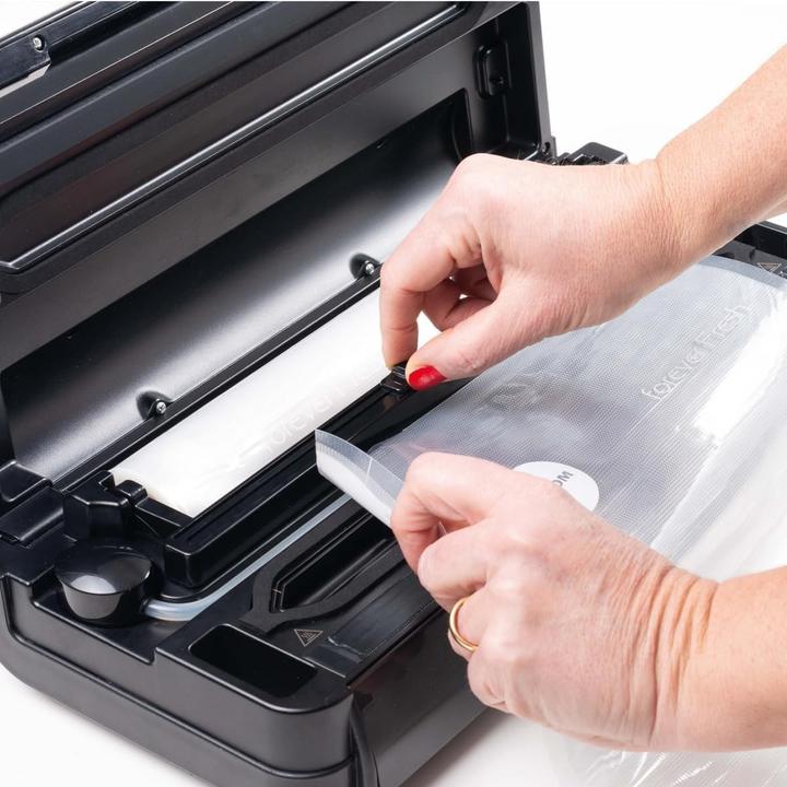 Actual product image Macom Forever Fresh Vacuum Machine