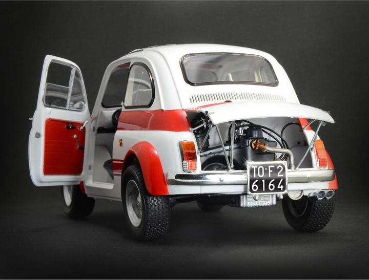Actual product image 1:12 FIAT Abarth 695 SS/ Assetto Corsa