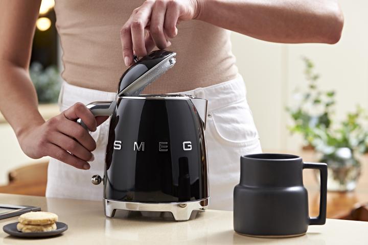 Actual product image Smeg 50's Retro Style Mini (0.80 l)