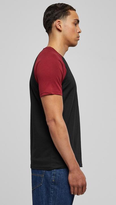 Actual product image Urban Classics Raglan Contrast Tee (4XL)