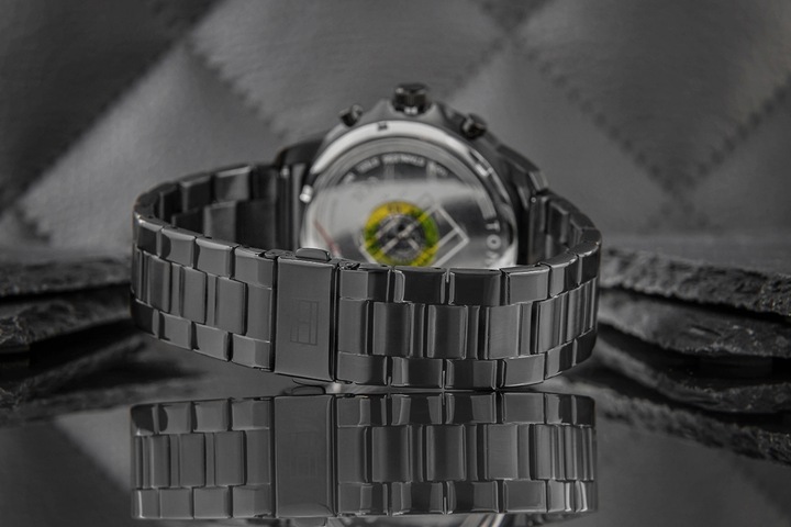 Actual product image Tommy Hilfiger Henry (Analogue wristwatch, 44 mm)