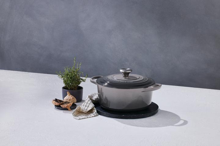 Produktbild Le Creuset Bräter Signature (Bräter + Schmortopf, Emaille, Gusseisen, 24 x 16.60 cm)