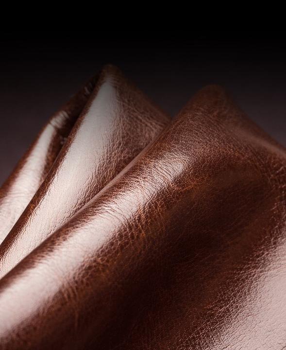 Actual product image QiAlino Hülle Flip Classic Wallet (Apple iPhone 17)