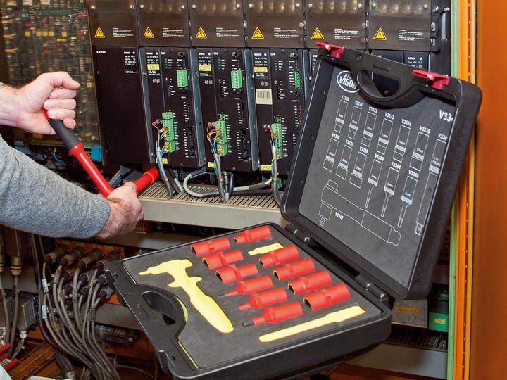 Actual product image Vigor VDE socket spanner set ∙ V3343 ∙ Square 12.5 mm (1/2 inch) ∙ External hexagonal profile, internal (10 mm, 11 mm, 12 mm, 13 mm, 14 mm, 15 mm, 16 mm, 17 mm, 18 mm, 19 mm, 20 mm, 21 mm, 22 mm, 23 mm, 24 mm, 5 mm, 6 mm, 7 mm, 8 mm, 9 mm)