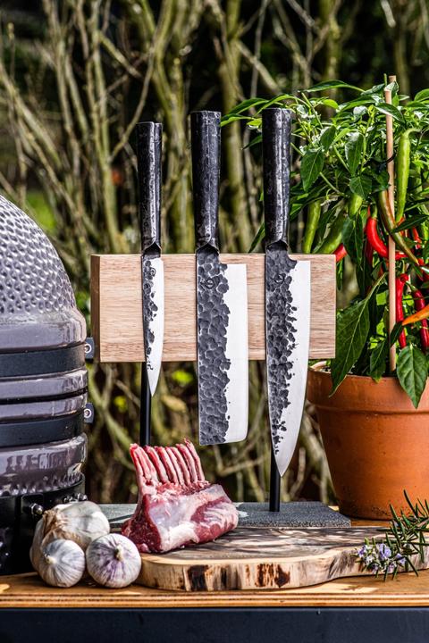 Image du produit Laguiole Magnetisch Messerblock Eichen auf Natursteinfuss