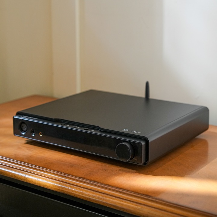 Actual product image Hifiman Serenade WiFi headphone amplifier (USB-DAC, Wi-Fi)