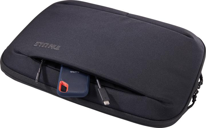 Actual product image Thule Subterra 2 Macbook Sleeve 14in - Black (14", Apple)