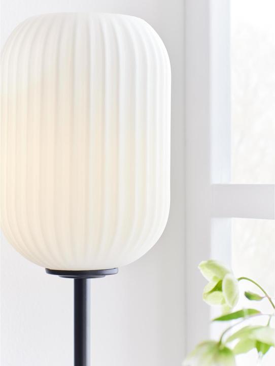 Actual product image Markslöjd Table lamp Cava, E14, max. 40W, black/white (E14)