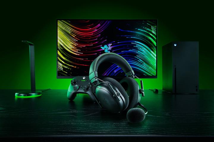 Actual product image Razer BlackShark V3 Pro for Xbox - Black (Cable, Wireless)