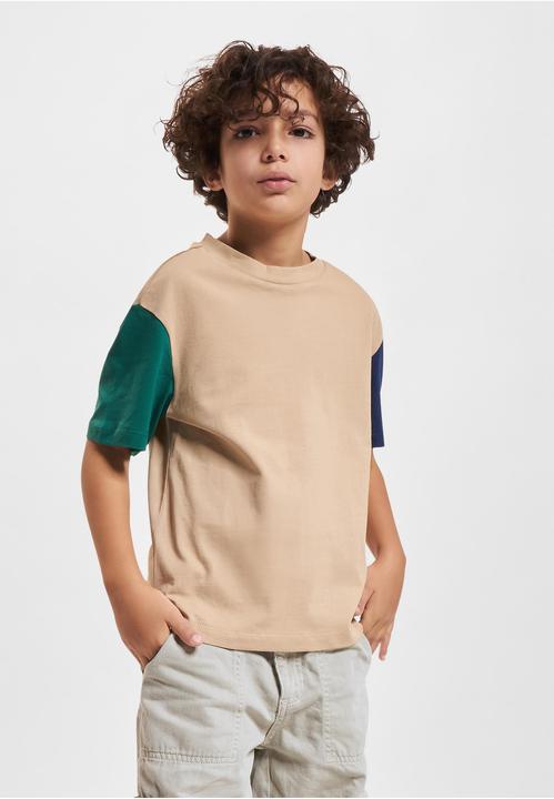 Actual product image Urban Classics Boys Organic Oversized Colorblock Tee - 19581 (134, 140)
