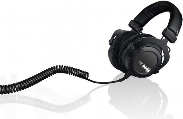 Actual product image Beyerdynamic Custom Studio (Cable)