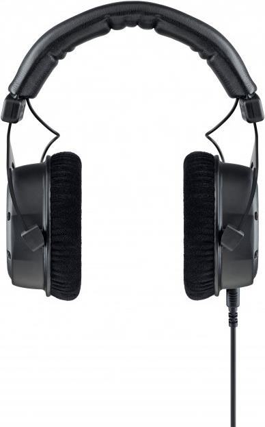 Actual product image Beyerdynamic Custom Studio (Cable)