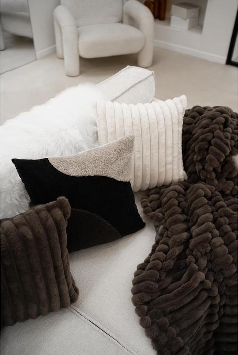 Actual product image Tiseco Rabbit Stripe (130 x 170 cm)