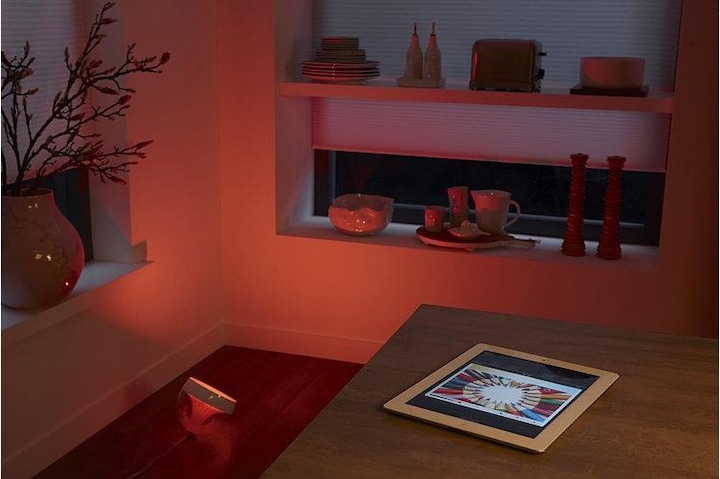 Produktbild Philips Hue Iris Basis (210 lm)
